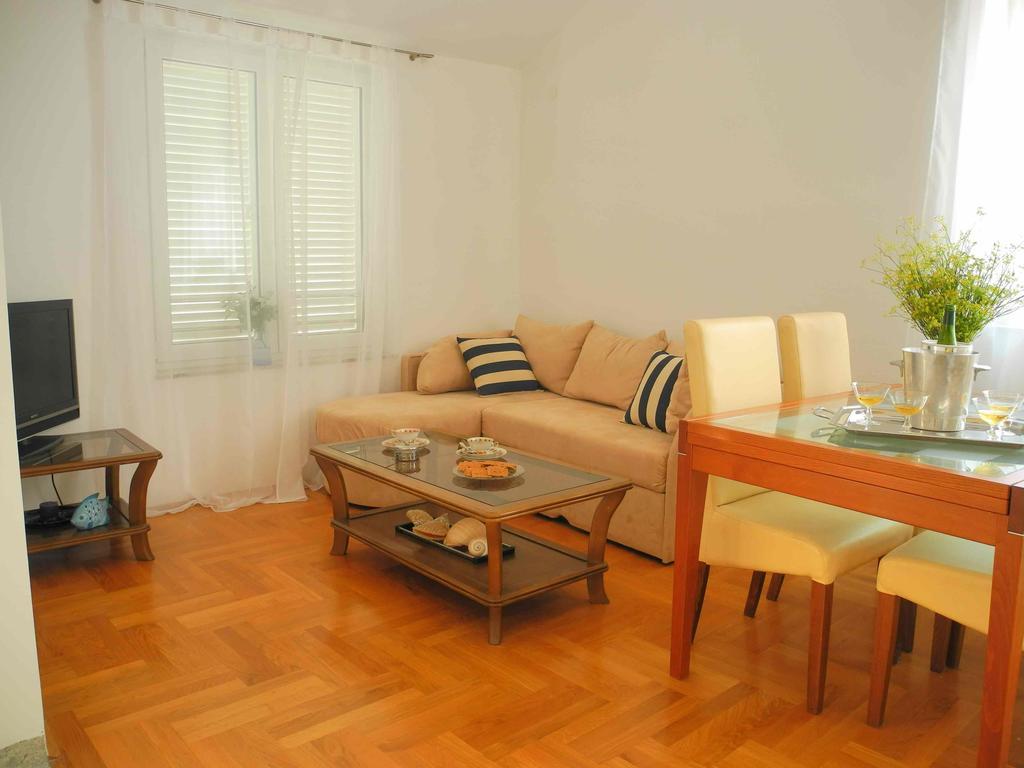 Apartments Antonela Jezera Dış mekan fotoğraf